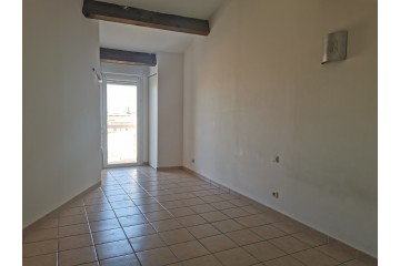 duplex loué de 67 m2 avec terrasse 22m2 a proximité du centr