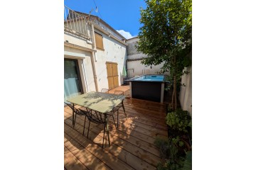 Maison 4 pièces meublée avec piscine + garage   centre ville