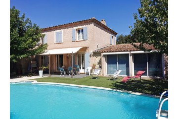Maison avec piscine Avignon et studio