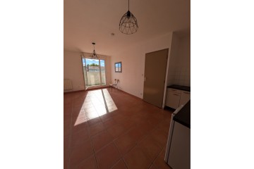  Appartement T2 Terrasse Parking